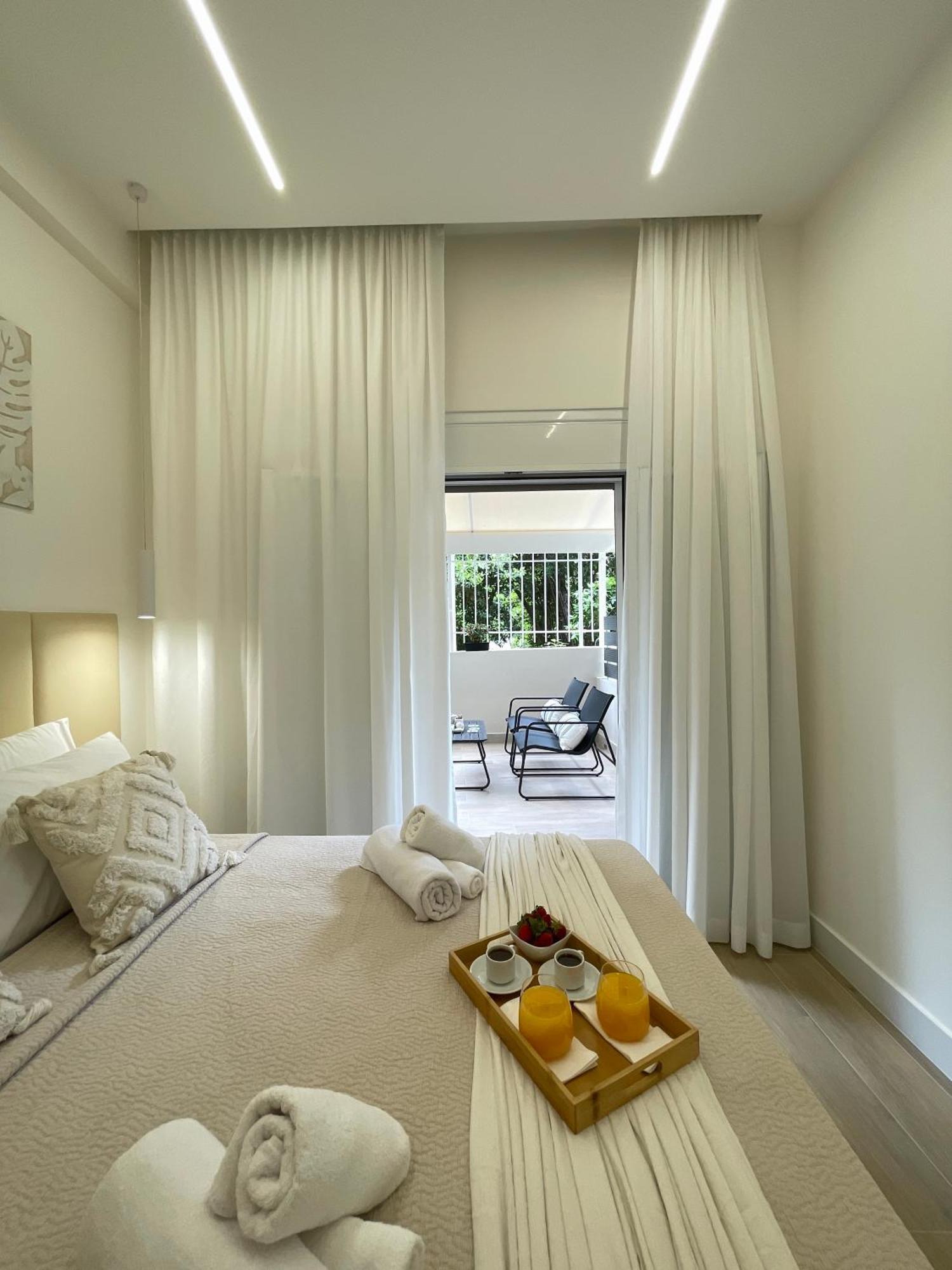 Aurora Apartment , In The Heart Of เอเธนส์ ภายนอก รูปภาพ