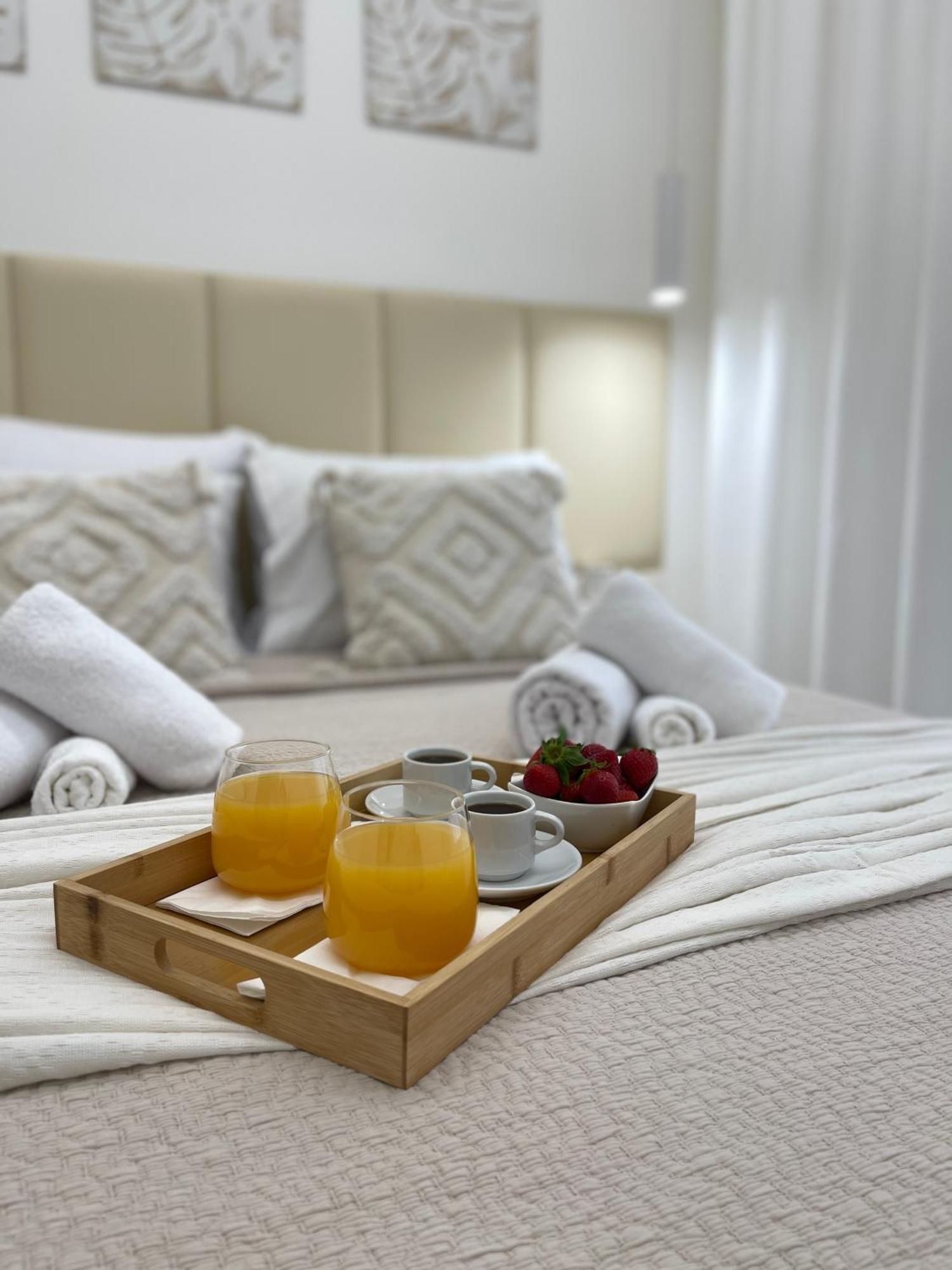 Aurora Apartment , In The Heart Of เอเธนส์ ภายนอก รูปภาพ